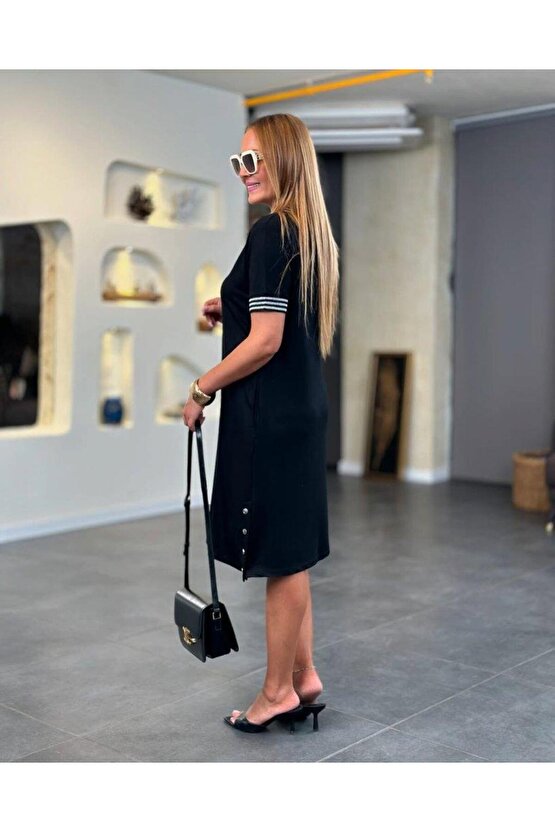 Kadın Kısa Kollu V Yakalı Yanlardan Yırtmaç Ve Düğmeli Viskon Iki Iplik Elbise