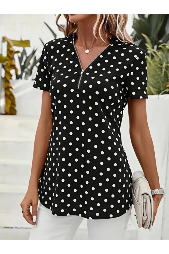 Kadın Kısa Kollu Yakadan Fermuarlı Puantiyeli Uzun Dokuma Viskon Bluz