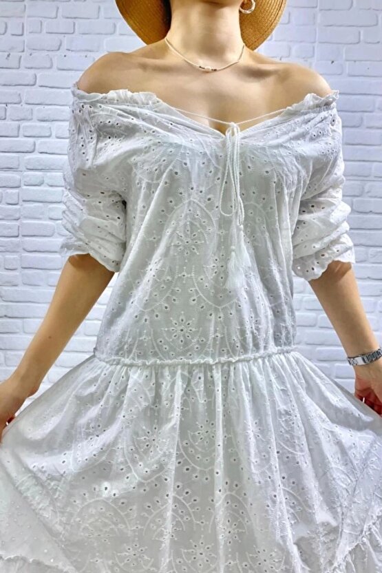 Beyaz Dantelli New Elbise