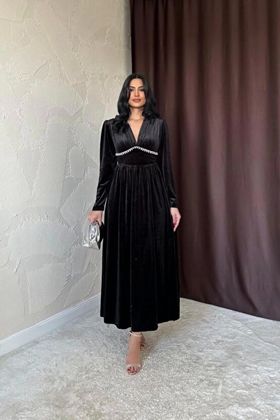 Siyah Göğüs Altı Taşlı Elbise