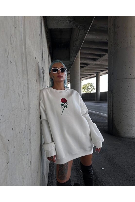 Oversize Üç İplik Bisiklet Yaka Baskılı weathirt Beyaz