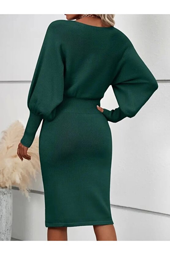 Kadın Uzun Yarasa Kollu Yakası Açık Belden Oturtmalı Kısa Triko Elbise