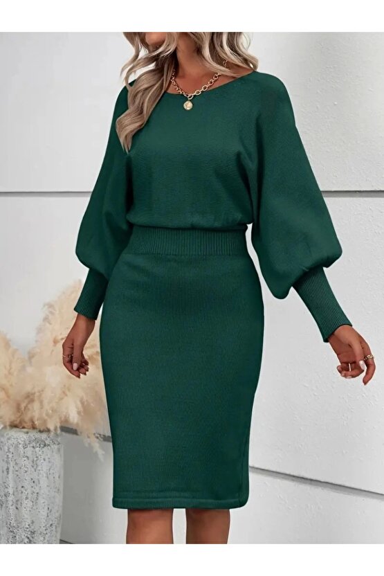 Kadın Uzun Yarasa Kollu Yakası Açık Belden Oturtmalı Kısa Triko Elbise