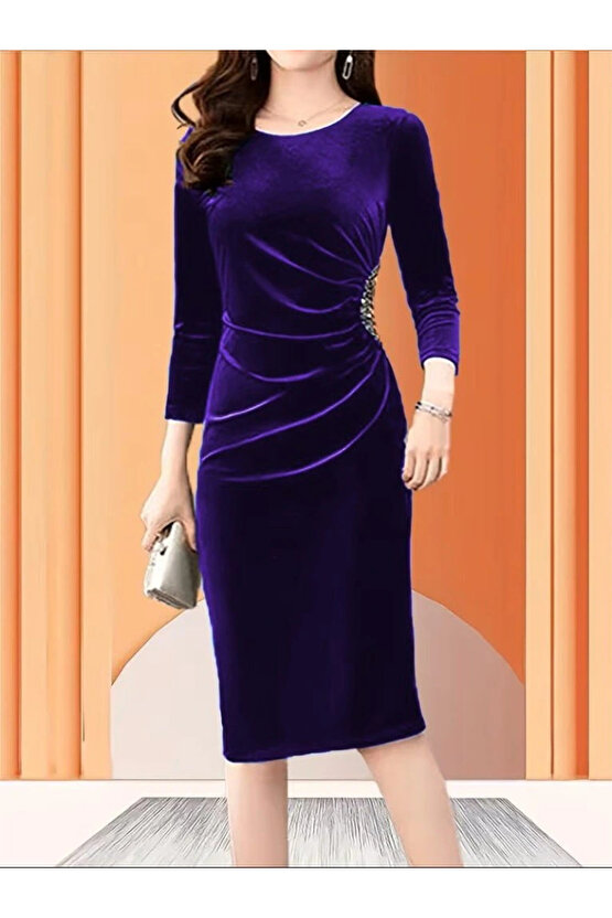 Kadın Uzun Kollu Bot Yaka Yanı Taş Detaylı Midi Kadife Elbise