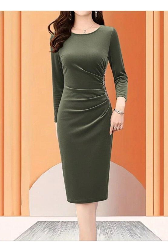 Kadın Uzun Kollu Bot Yaka Yanı Taş Detaylı Midi Kadife Elbise