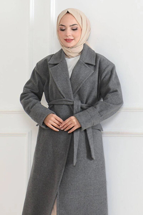Kaşe Kaban – Uzun Boy Kruvaze Yaka Kuşaklı Tesettür Kaşe Kışlık Kaban, Astarlı Şık Yünlü Dokuma Over