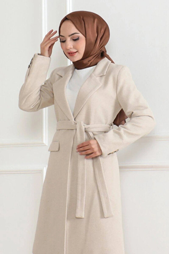 Kaşe Kaban – Uzun Boy Kruvaze Yaka, Kuşaklı Tesettür Kışlık Kaban, Astarlı Şık Yünlü Dokuma Oversize