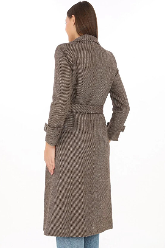 Kadın Balık Sırtı Kaşe Kaban – Uzun Boy Kruvaze Yaka Kuşaklı Astarlı Kışlık Tesettür Kaban, Yünlü Do