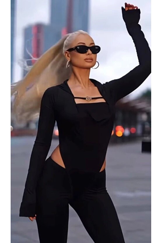 Kadın Uzun Kollu Kare Yaka Toka Ve Bel Dekoltesi Detaylı Tulum Tulum