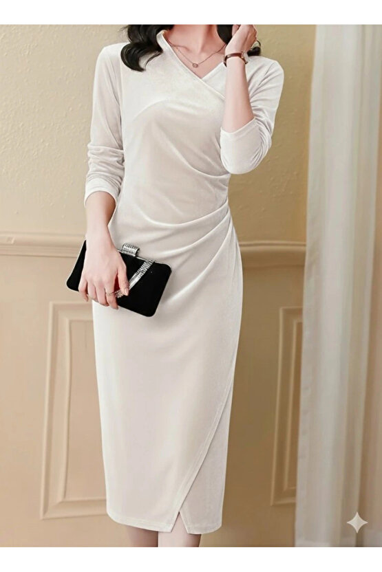 Kadın Uzun Kollu Kruvaze Yakalı Yandan Büzgülü önden çapraz Detaylı Midi Kadife Elbise