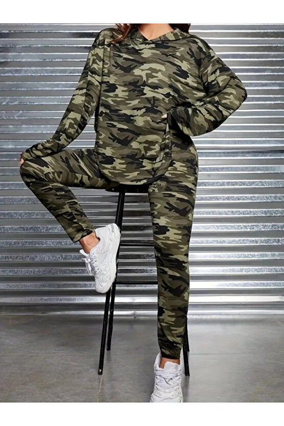 Kadın Uzun Kollu Kapşonlu Kamuflaj Desenli Bluz Ve Pantolon Tayt Ikili Takım