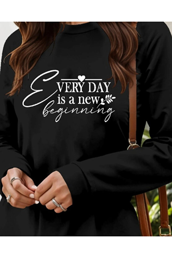 Kadın Uzun Kollu Bisiklet Yaka Kısa Viskon Iki Iplik Elbise