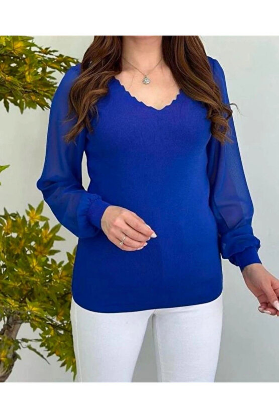 Kadın V Yaka Kolları Dökümlü Tül Detay Triko Bluz