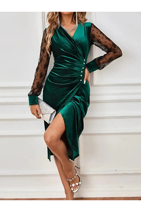 Kadın Uzun Kollu Kruvaze Yakalı Yandan Düğmeli önden çapraz Kesin Detaylı Midi Kadife Elbise