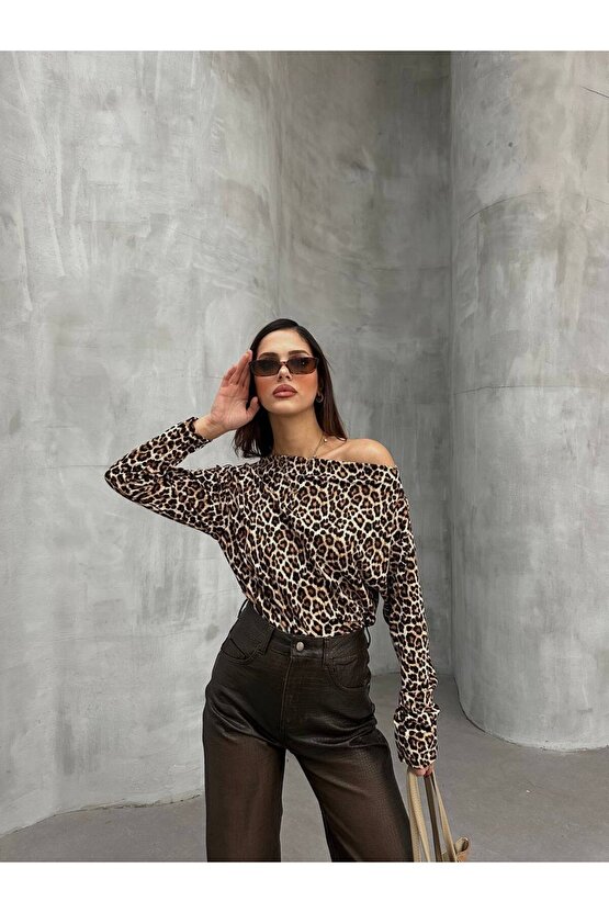 EQURİ Kadın Leopar Desenli Düşük Omuzlu Bluz