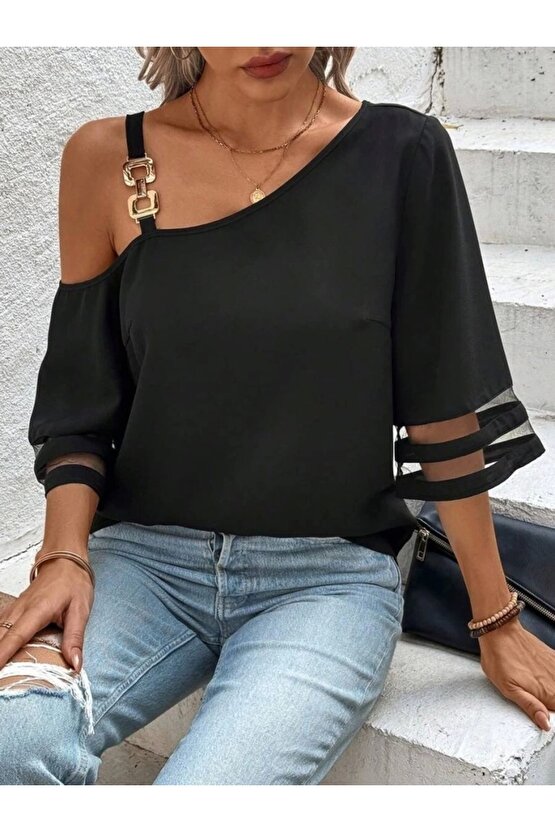 Kadın Askılı Asimetrik Kesim Kol Ve Yaka Kolda Tül Ve Aksesuar Detaylı Janjan Krep Bluz