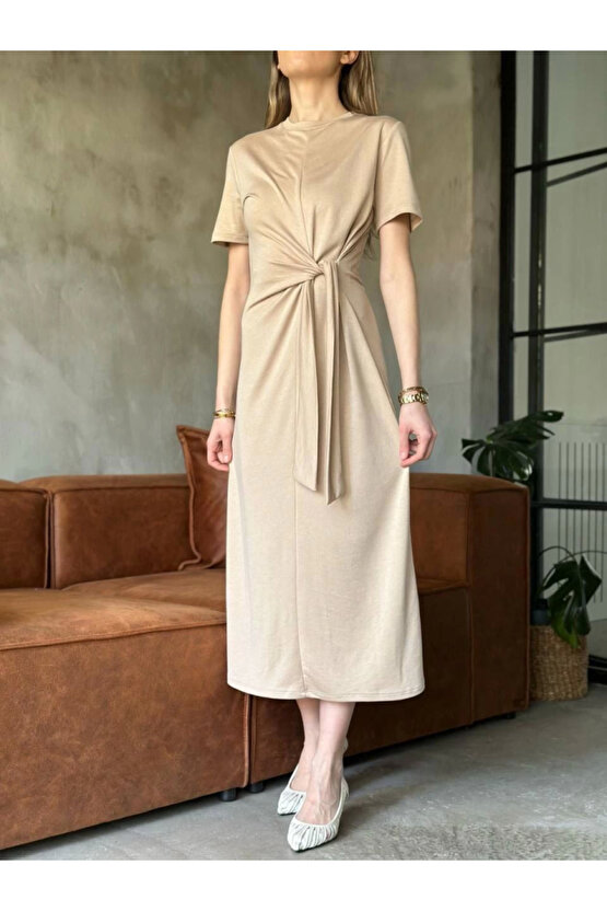 Osy Modal Yumuşak Dokulu Kumaş Yandan Bağlamalı Elbise - Bej