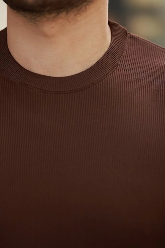 Erkek Bisiklet Yaka Jakarlı Kısa Kollu Tshirt