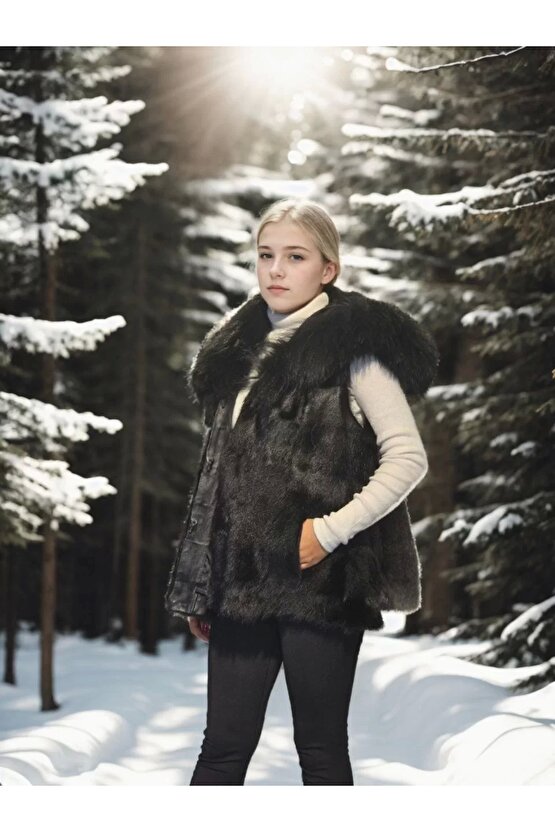 Kadın Kolsuz Kapüşonlu Yelek - Siyah