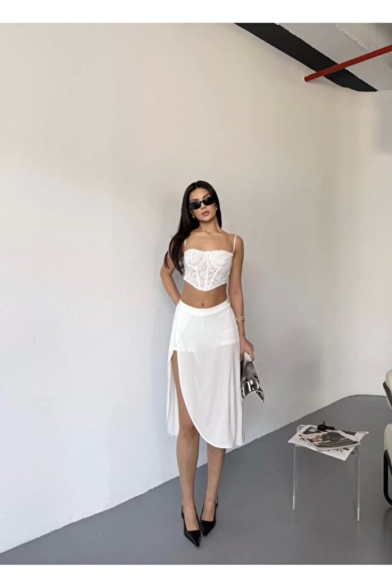 Çepli Şortlu Yırtmaçlı Etek - Beyaz