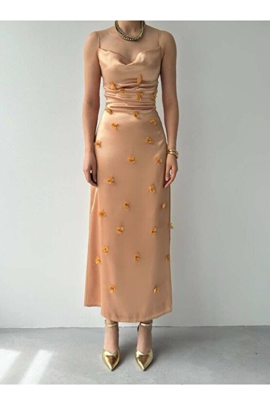 Dora Çiçek Detaylı Elbise