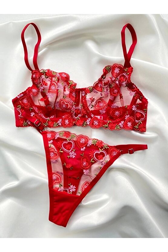 CHRİSTMAS LOVE KIRMIZI KALPLİ BRODE SÜTYEN TAKIM (YILBAŞI ÖZEL)