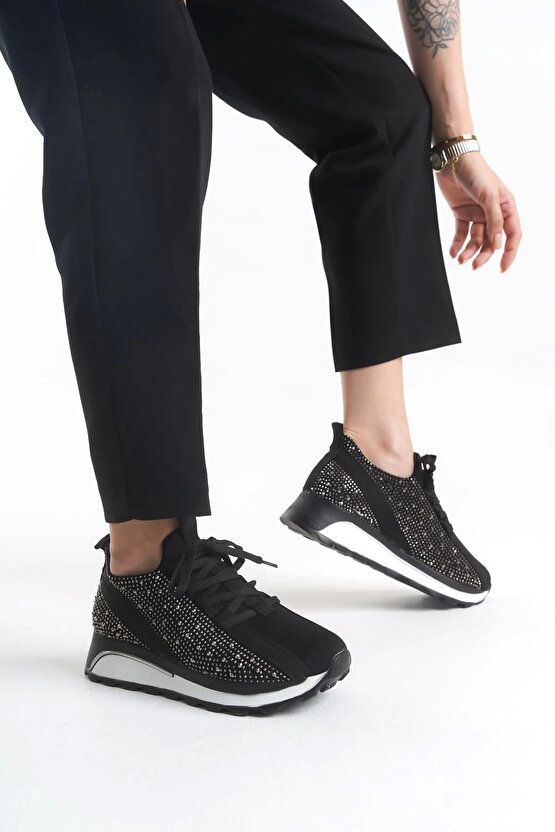 ALYA Bağcıklı Ortopedik Taban Taşlı Kadın Sneaker Spor Ayakkabı CBT - Siyah