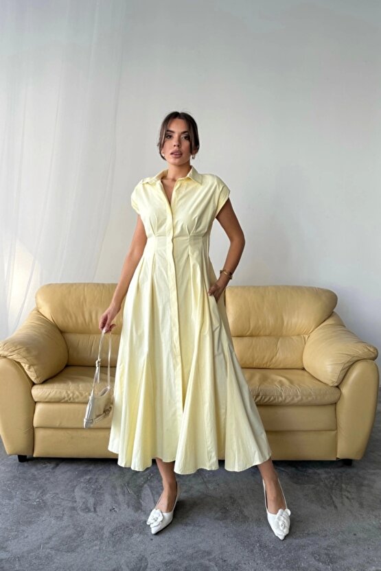 KOLSUZ VATKALI ÖNDEN DÜĞMELİ BEL PENS DETAYLI POPLİN ELBİSE - Sarı