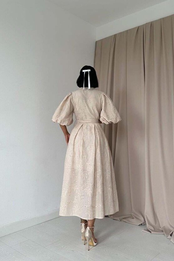 Bej Pileli Balkon Elbise