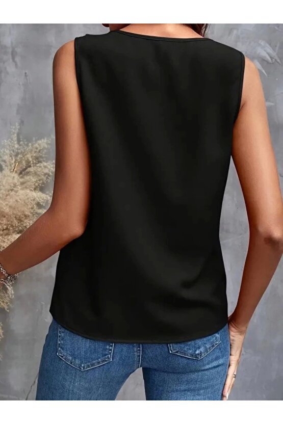 Kadın Sıfır Kollu V Yakalı Volanlı Ithal Krep Bluz