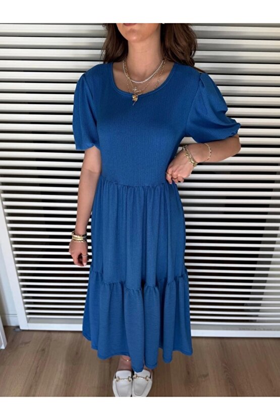 Kadın Kısa Kollu Yakası Açık Katlı Bürümcük Balon Elbise