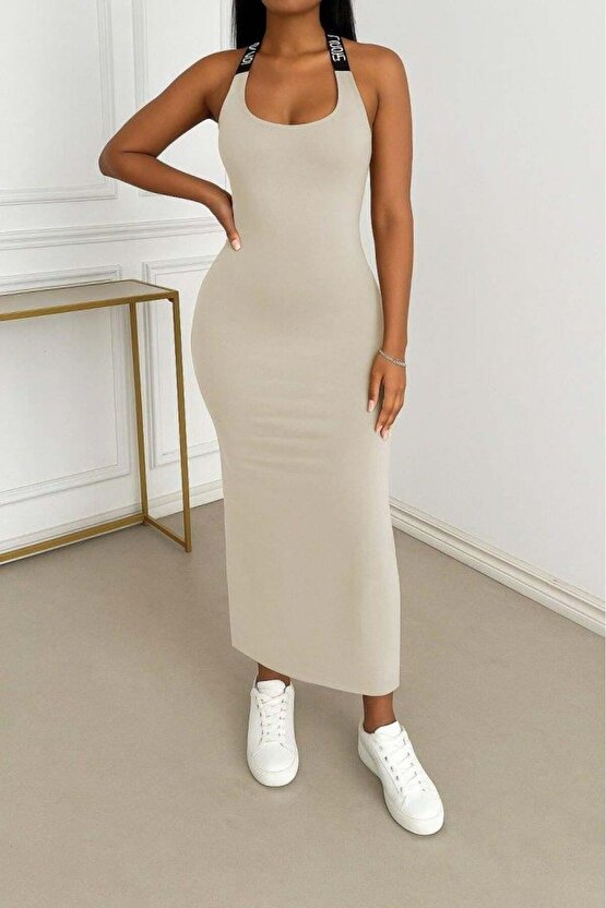 Kadın Yuvarlak Yaka Sırttan çapraz şerit Love Detaylı Yırtmaçlı Viskon Elbise