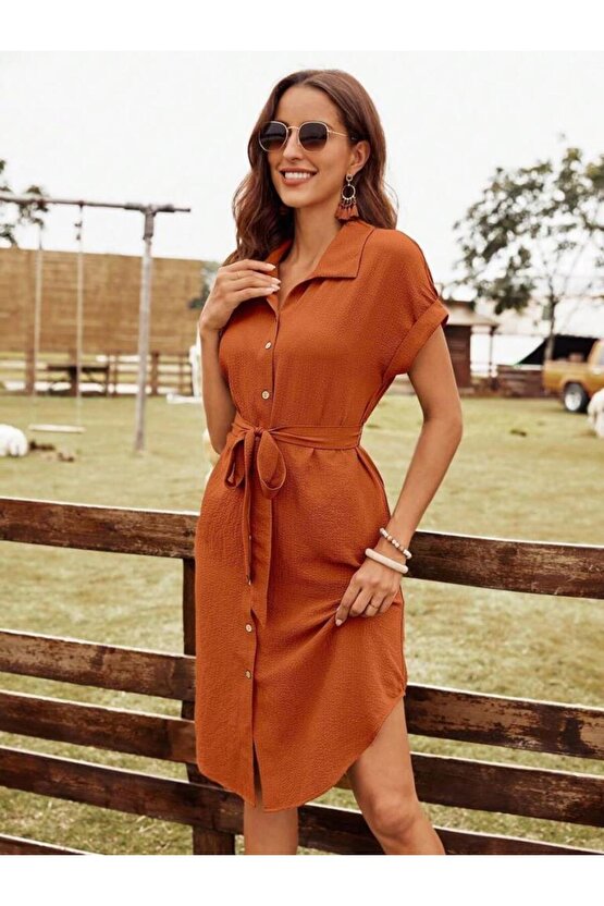 Kadın Kısa Kollu Yakalı önden Düğmeli Beli Kuşaklı Bürümcük Elbise