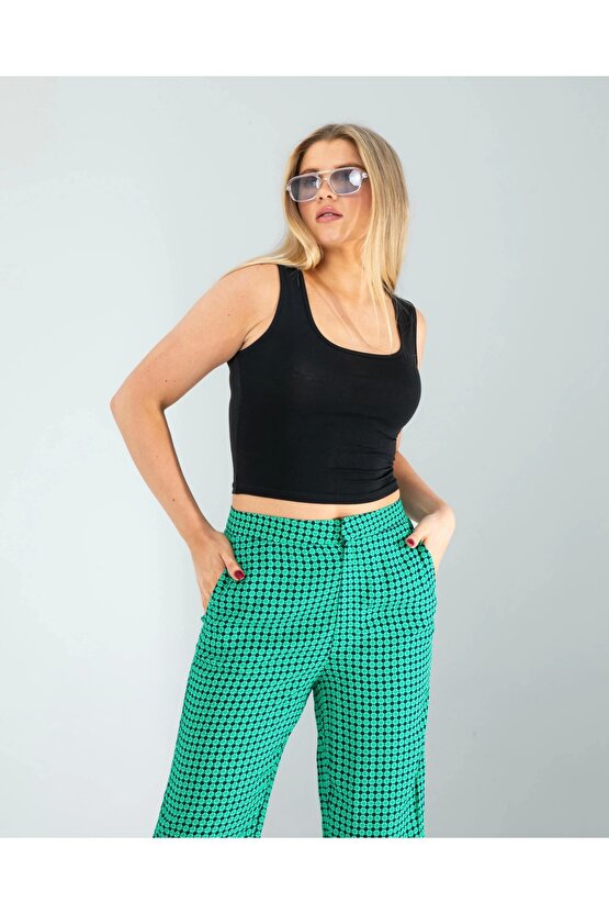 Siyah Kare Yaka Basic Bluz