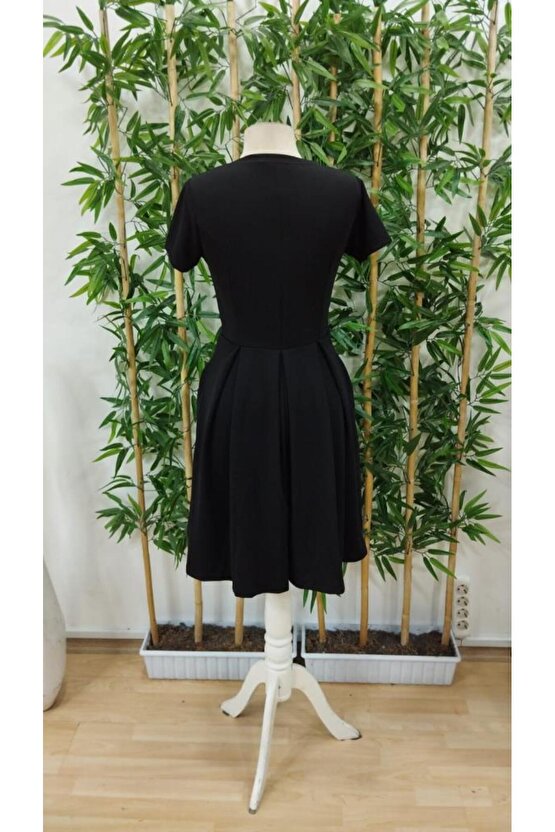 Kadın Kısa Kollu Bisiklet Yaka önden Pile Detaylı Janjan Krep Elbise