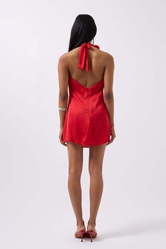 Gül Detay Mini Saten Elbise