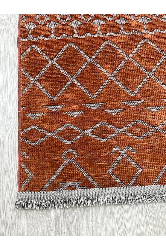 Modern İskandinav Desenli Yıkanabilir Kaymaz Dokuma Taban Şönil Halı Kiremit