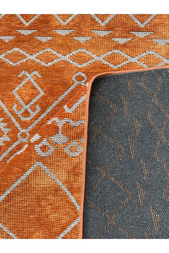 Modern İskandinav Desenli Yıkanabilir Kaymaz Dokuma Taban Şönil Halı Kiremit