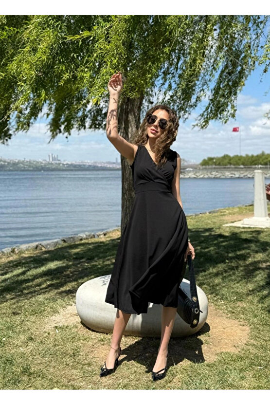 Modern İskandinav Desenli Yıkanabilir Kaymaz Dokuma Taban Şönil Halı Hardal