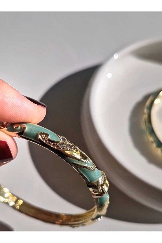 Yeşil Renkli Mineli Kelepçe