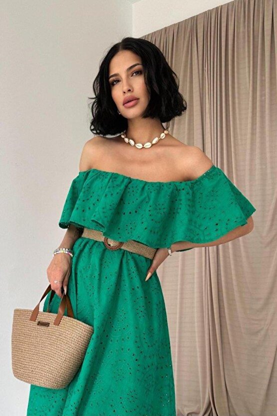 Yeşil Omzu Lastikli Brode Elbise