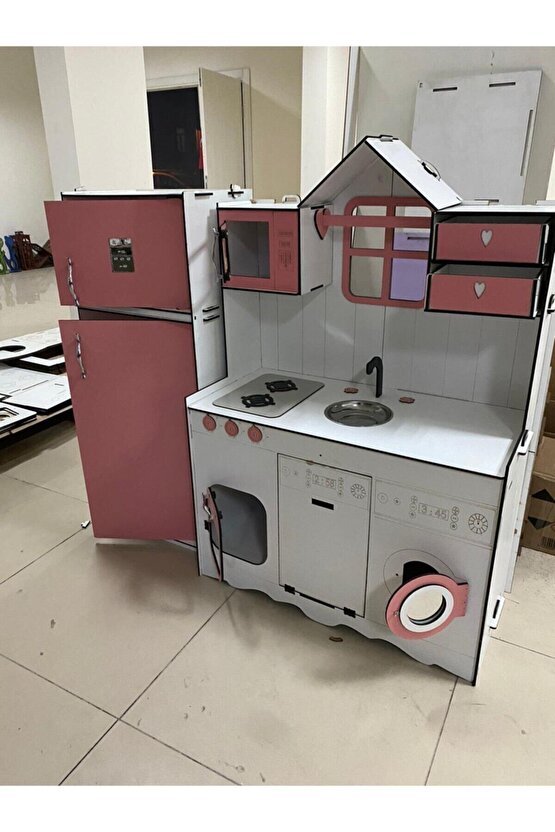 6mm Buzdolaplı Ahşap Oyuncak Mutfak