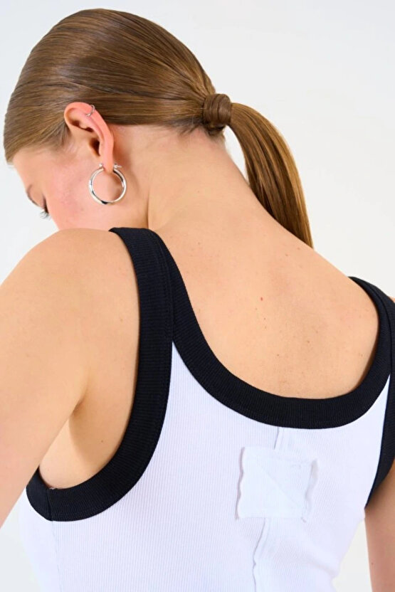 İki Renkli Atlet Beyaziyah