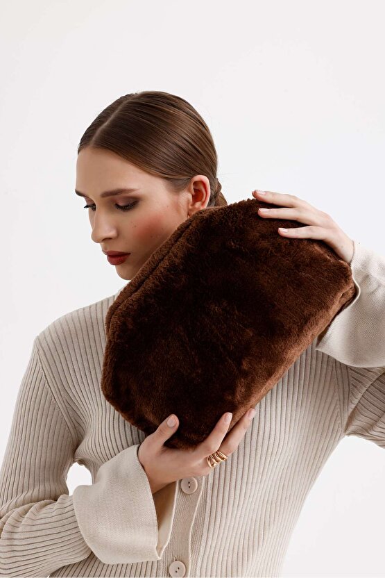 Heybes Kadın Koyu Kahverengi Peluş Teddy Clutch Çanta