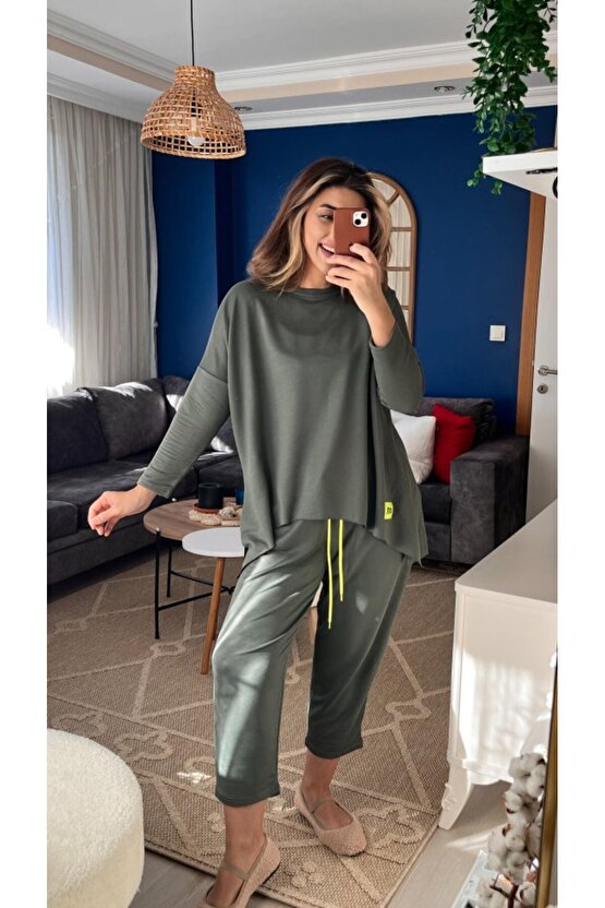 Kadın Iki Iplik Viskon Pamuk Kumaş Arma Detaylı Ikili Takım