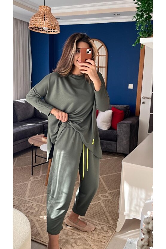 Kadın Iki Iplik Viskon Pamuk Kumaş Arma Detaylı Ikili Takım