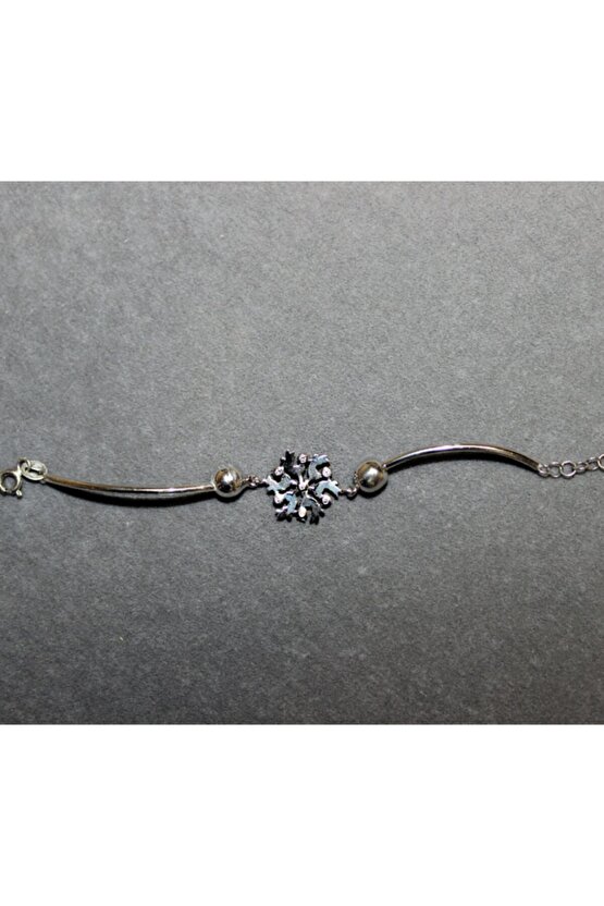 Kadın Kar Tanesi Top Detaylı Şarnelli Bileklik