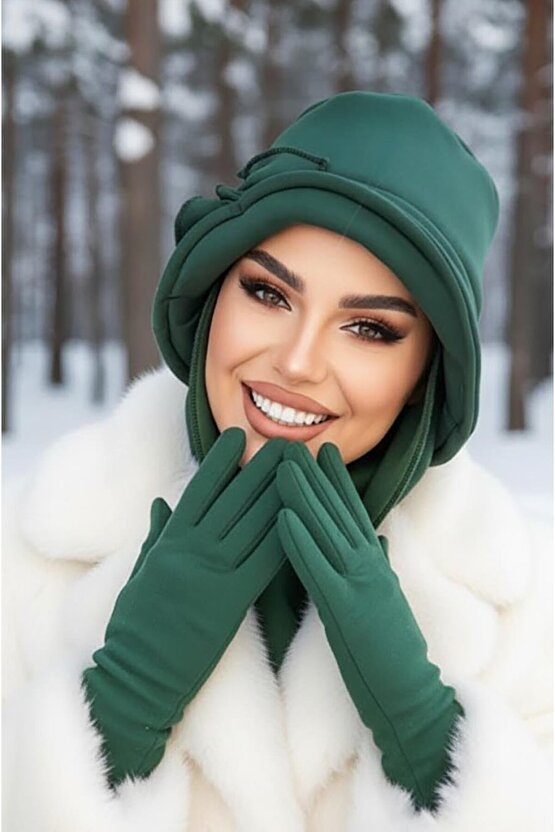 Zümrüt Yeşili Aksesuarlı Vintage Şapka