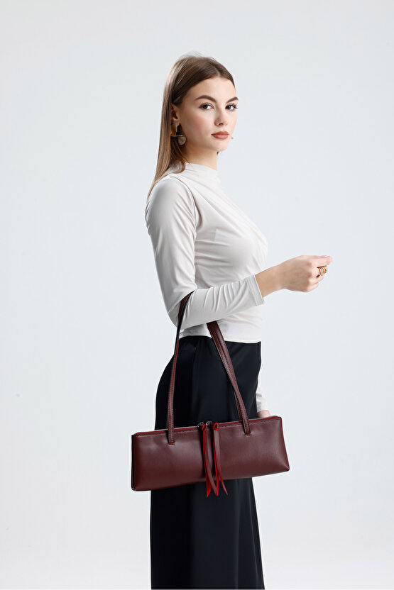 Heybes Kadın Zarif Uzun Formlu Bordo Vegan Deri İnce Omuz Askılı Modern Minimalist Kadın Baget Çanta