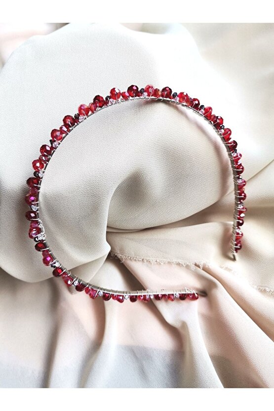 Kırmızı Kristal Taç